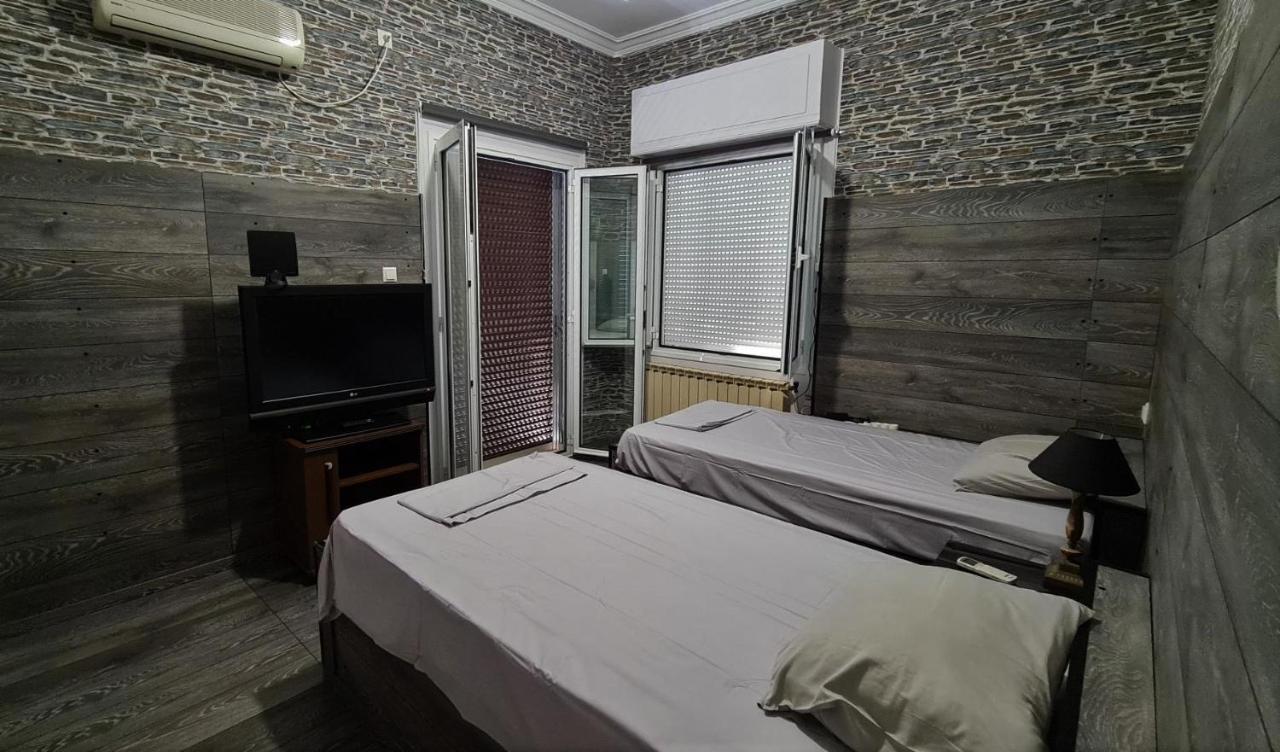 Zefyros Super Cool Apartments next to Alimos Riviera Atenas Exterior foto