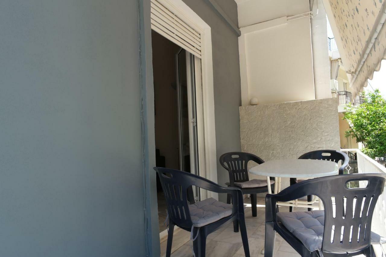 Zefyros Super Cool Apartments next to Alimos Riviera Atenas Exterior foto