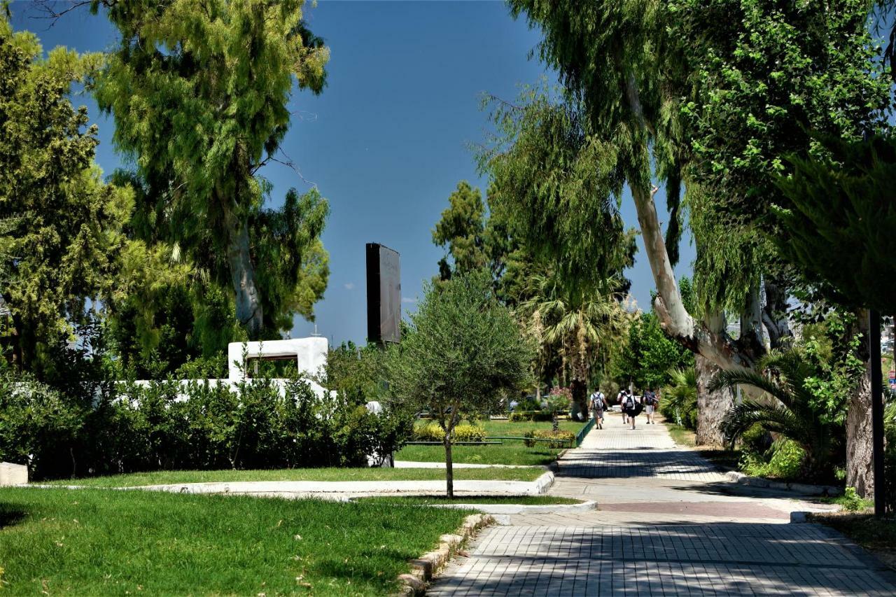 Zefyros Super Cool Apartments next to Alimos Riviera Atenas Exterior foto