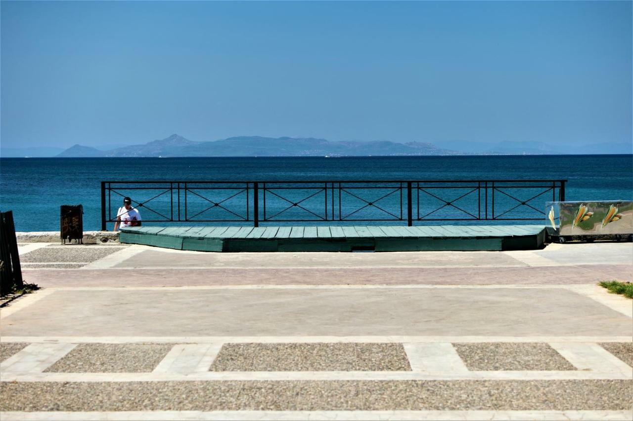 Zefyros Super Cool Apartments next to Alimos Riviera Atenas Exterior foto